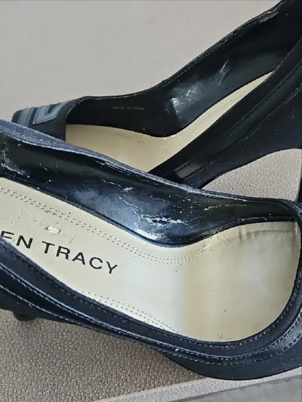 Ellen Tracy Black Peep-Toe Leather Heels